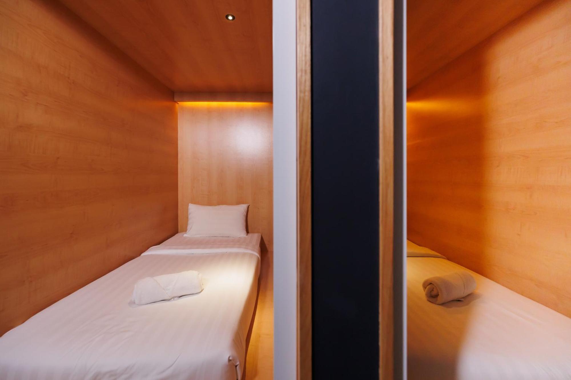 The Bed Bukit Bintang Hostel Kuala Lumpur Exterior photo