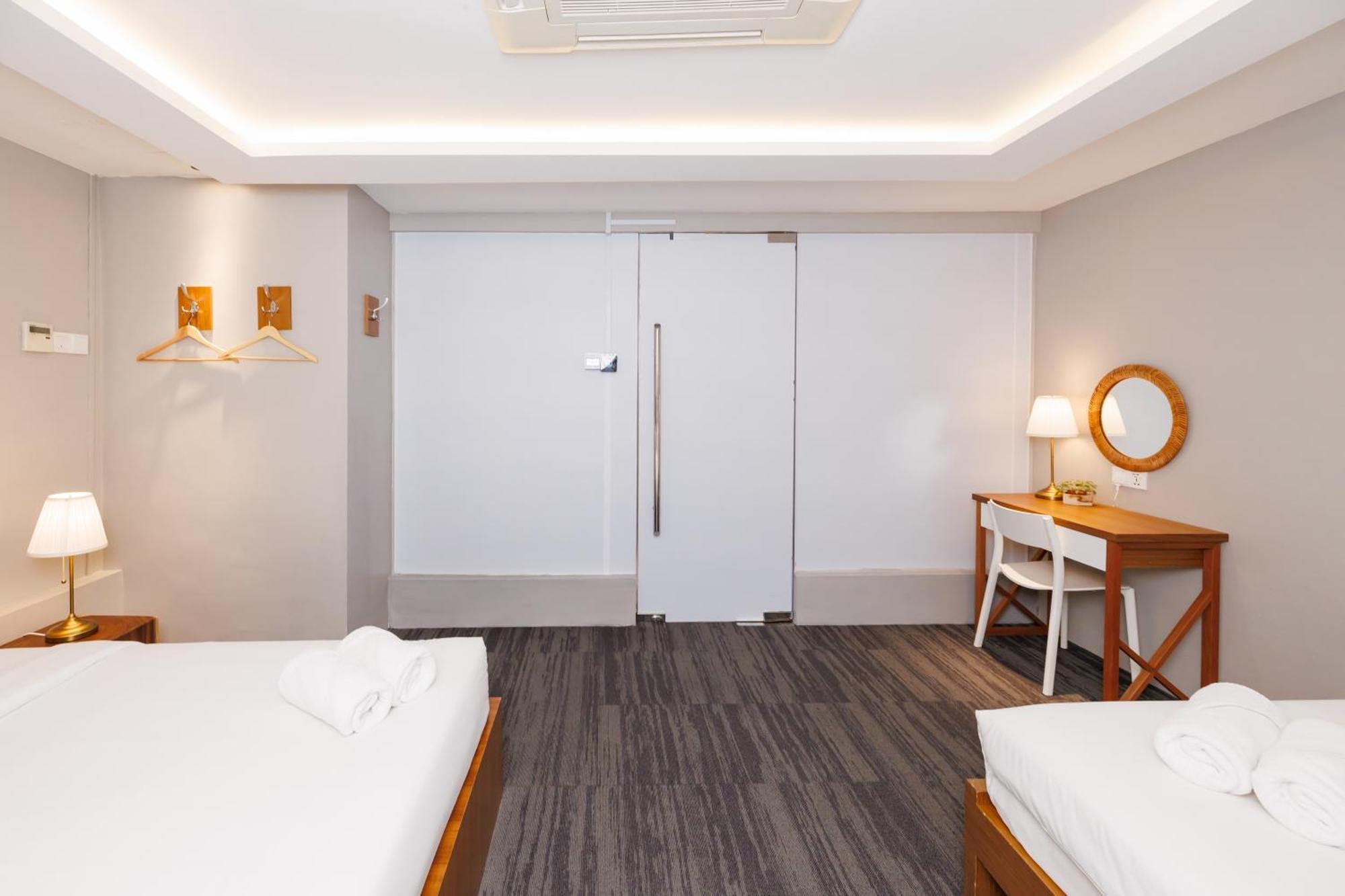 The Bed Bukit Bintang Hostel Kuala Lumpur Exterior photo